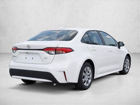 Used 2021 Toyota Corolla LE FWD image 7