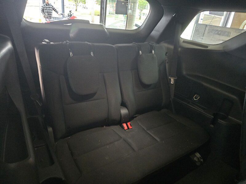 Used 2020 Ford Explorer XLT AWD/4WD image 20