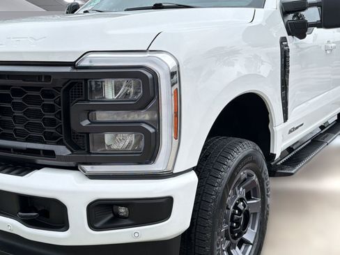Used 2024 Ford F250 Lariat w/ Lariat Ultimate Package AWD/4WD image 11