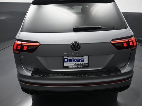 Used 2023 Volkswagen Tiguan SE R-Line FWD image 34