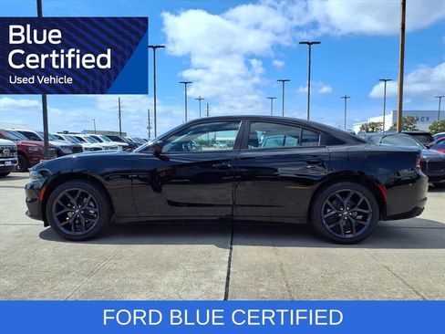 Used 2021 Dodge Charger SXT w/ Driver Convenience Group RWD image 8