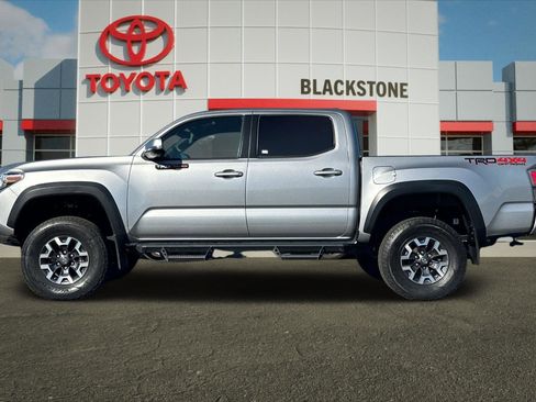 Used 2020 Toyota Tacoma SR5 image 6