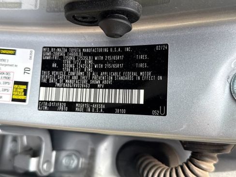 Certified 2024 Toyota Corolla Cross AWD Hybrid w/ Moonroof Package image 20