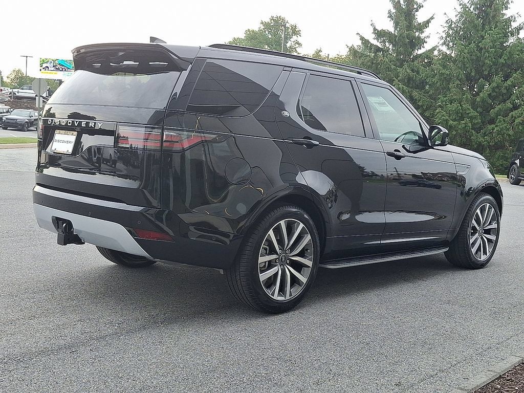New 2026 Land Rover Discovery Limited Edition AWD/4WD image 3