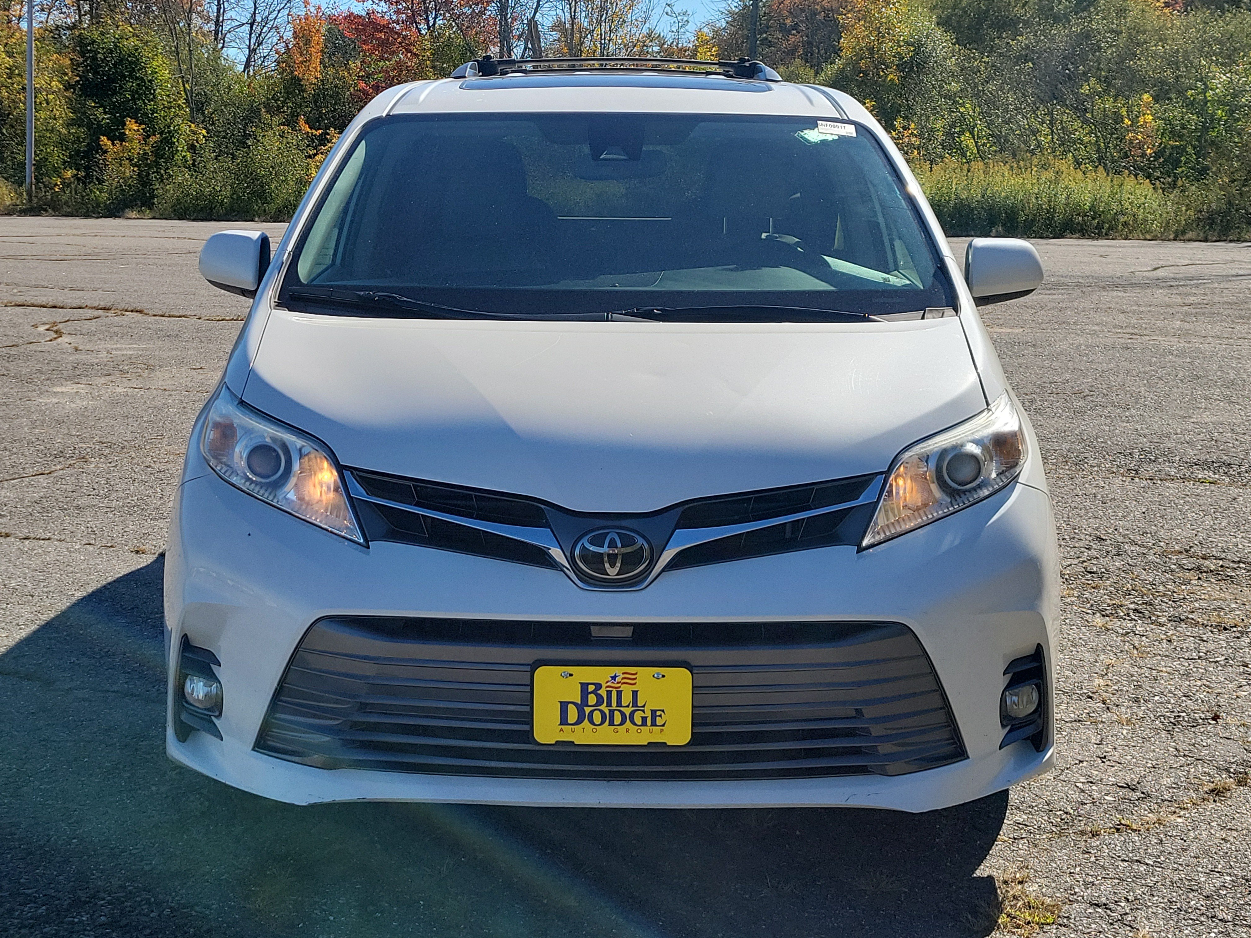 Used 2019 Toyota Sienna XLE Premium w/ Carpet Mat Package AWD/4WD image 2