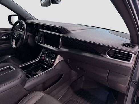 Used 2021 GMC Yukon XL Denali image 29