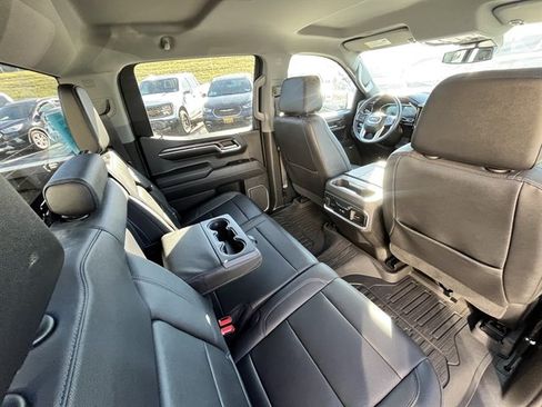 Used 2023 GMC Sierra 1500 SLT w/ SLT Convenience Package AWD/4WD image 40