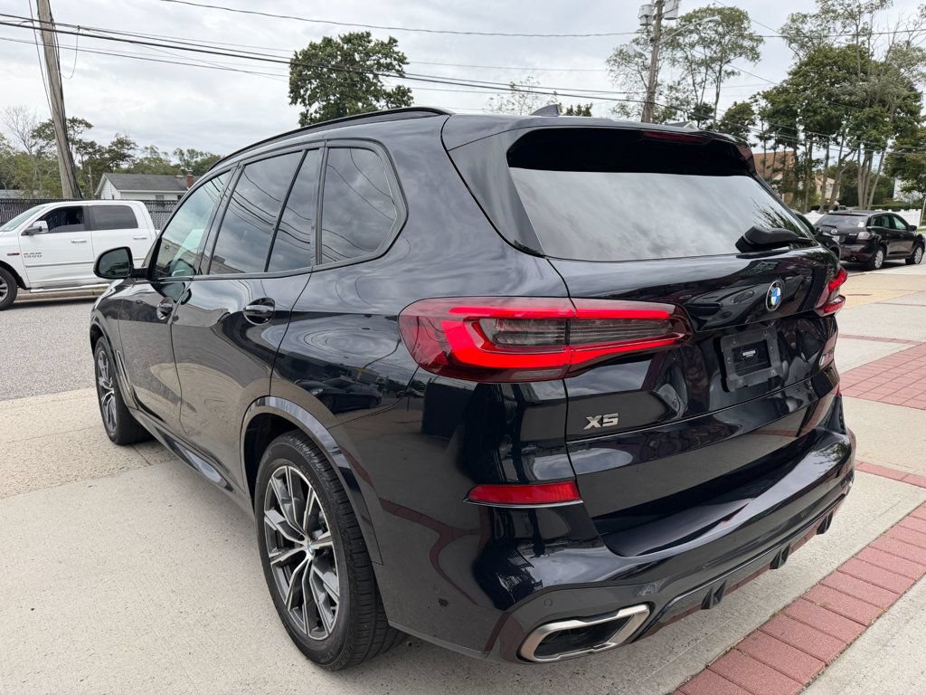 Used 2021 BMW X5 M50i AWD/4WD image 18
