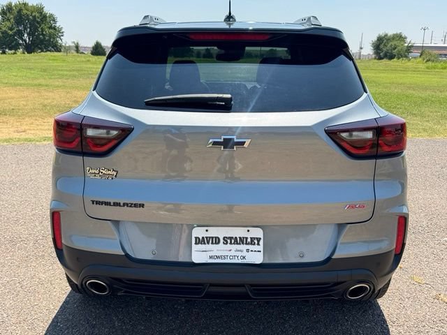 Used 2025 Chevrolet TrailBlazer RS w/ Convenience Package FWD image 5