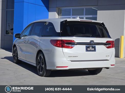 Used 2022 Honda Odyssey Elite image 5