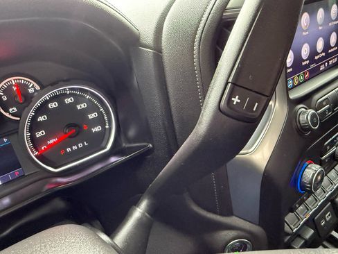 Used 2019 Chevrolet Silverado 1500 LTZ image 25