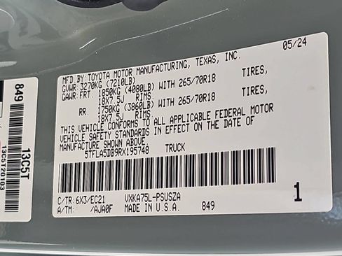 Used 2024 Toyota Tundra SR5 w/ SR5 Premium Package AWD/4WD image 40