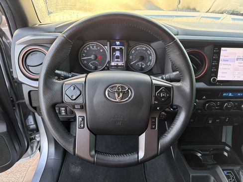 Used 2022 Toyota Tacoma 4x4 Double Cab image 24