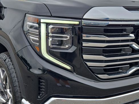 Certified 2023 GMC Sierra 1500 SLT w/ SLT Premium Package image 3