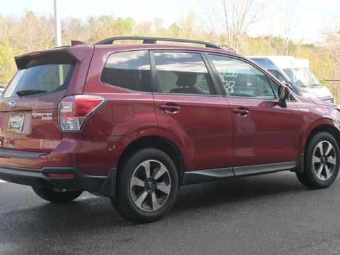 Used 2017 Subaru Forester 2.5i Premium w/ Protection Package #1 image 9