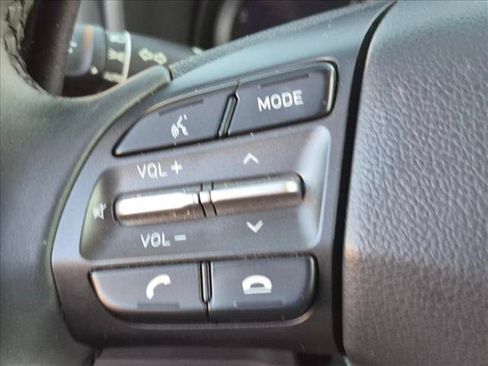 Used 2021 Hyundai Kona SEL w/ Cargo Package AWD/4WD image 11