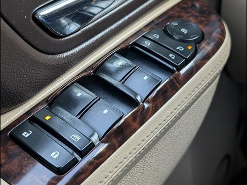 Used 2013 GMC Sierra 2500 Denali w/ Suspension Package, Off-Road image 18