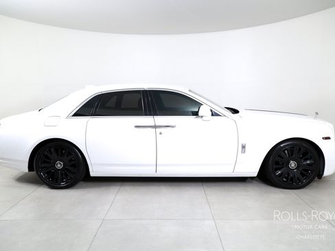 Used 2019 Rolls-Royce Ghost RWD image 10
