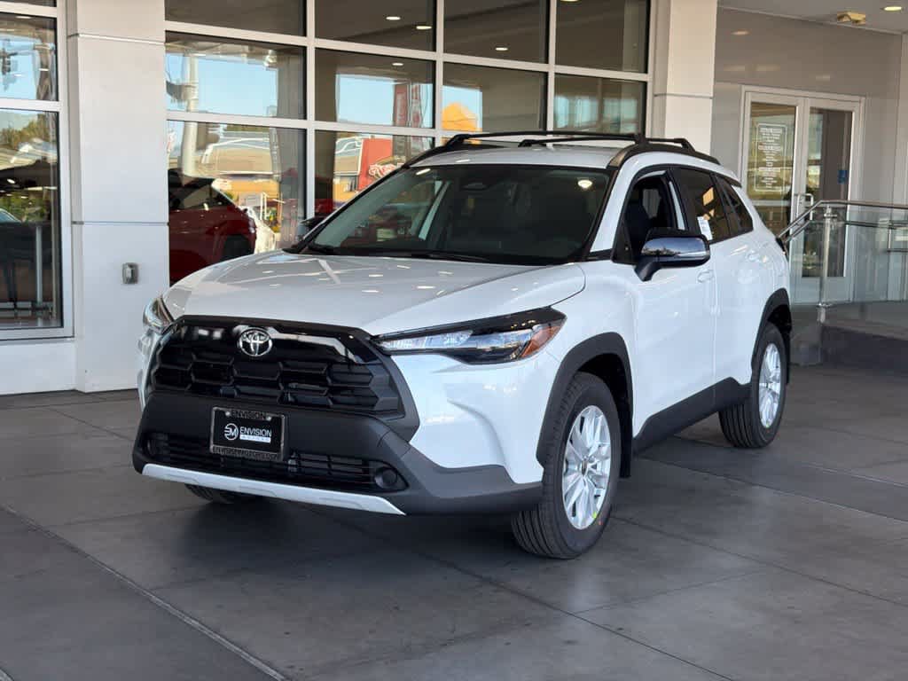 New 2026 Toyota Corolla Cross LE FWD image 2