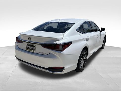 Used 2025 Lexus ES 300h w/ Premium Package FWD image 7