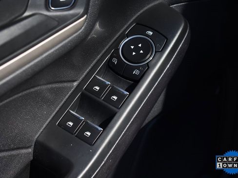 Used 2022 Ford Escape SE w/ Cold Weather Package image 15