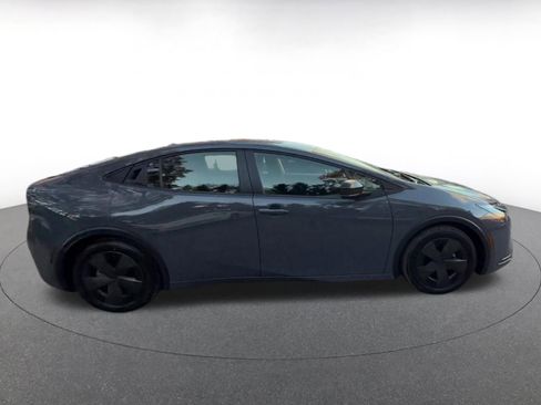 Used 2025 Toyota Prius LE image 16
