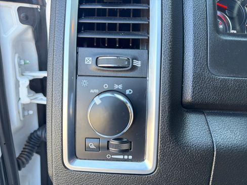 Used 2022 RAM 1500 Classic Warlock w/ Electronics Group AWD/4WD image 17