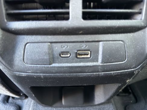 Used 2023 Chevrolet Colorado Z71 w/ Z71 Convenience Package 2 AWD/4WD image 44