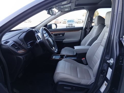 Used 2022 Honda CR-V Touring image 8
