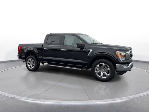 Used 2022 Ford F150 XLT w/ Equipment Group 302A High AWD/4WD image 2