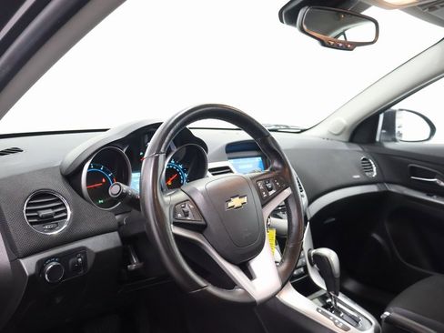 Used 2014 Chevrolet Cruze LT image 15