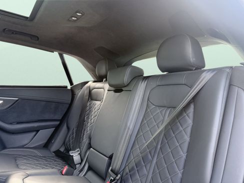Used 2023 Audi SQ8 Prestige image 19