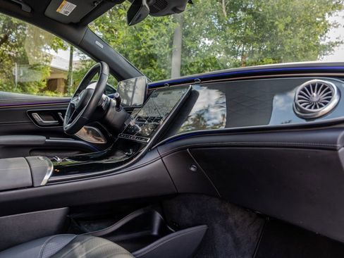 Used 2023 Mercedes-Benz EQS 450+ SUV image 23