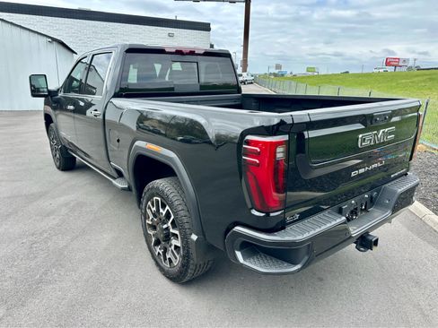 Used 2025 GMC Sierra 2500 Denali Ultimate image 7