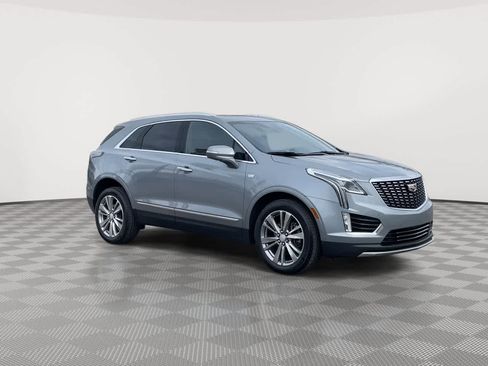 Used 2024 Cadillac XT5 Premium Luxury AWD/4WD image 2