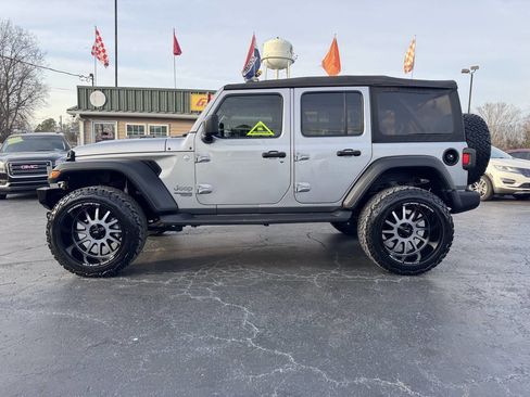Used 2021 Jeep Wrangler Unlimited Sport image 2