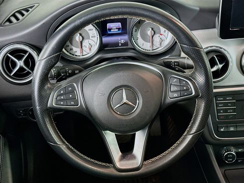 Used 2017 Mercedes-Benz GLA 250 4MATIC image 18