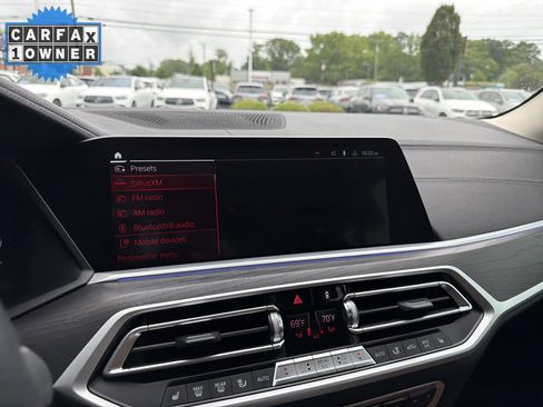 Used 2022 BMW X7 xDrive40i AWD/4WD image 25