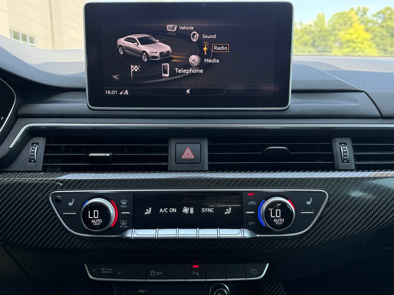 Used 2019 Audi RS 5 AWD/4WD image 29