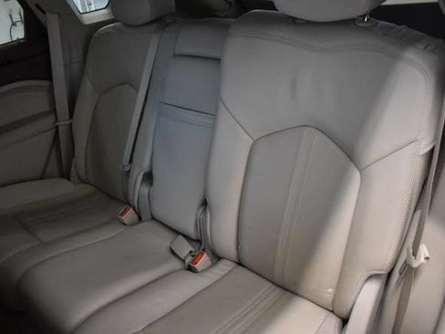 Used 2016 Cadillac SRX Luxury FWD image 7
