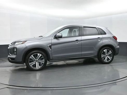Used 2024 Mitsubishi Outlander Sport SE image 5