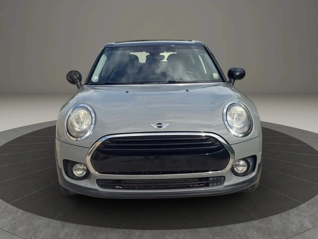 Used 2016 MINI Cooper Clubman FWD image 8