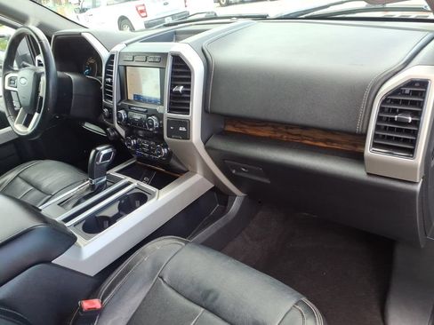 Used 2020 Ford F150 Lariat RWD image 11