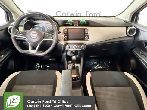 Used 2020 Nissan Versa SV image 7