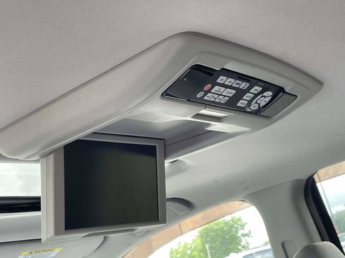 Used 2016 Honda Pilot Touring image 12