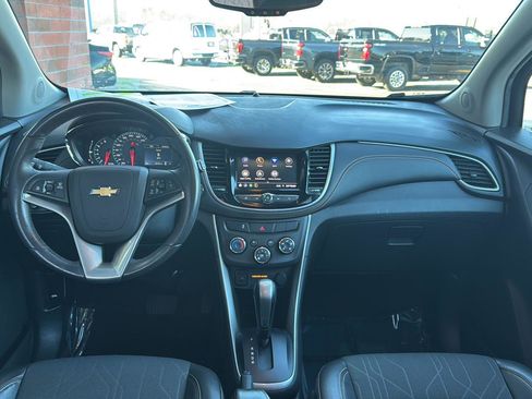 Used 2022 Chevrolet Trax LT w/ Driver Confidence Package image 20