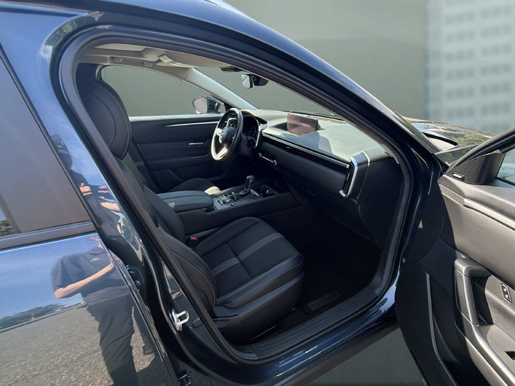 Certified 2024 MAZDA CX-50 AWD 2.5 S w/ Premium Package image 17