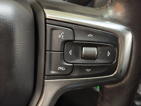 Used 2020 Chevrolet Silverado 1500 LT w/ Convenience Package AWD/4WD image 26