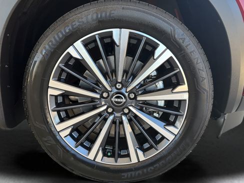 New 2026 Nissan Pathfinder Platinum w/ Cargo Package AWD/4WD image 28