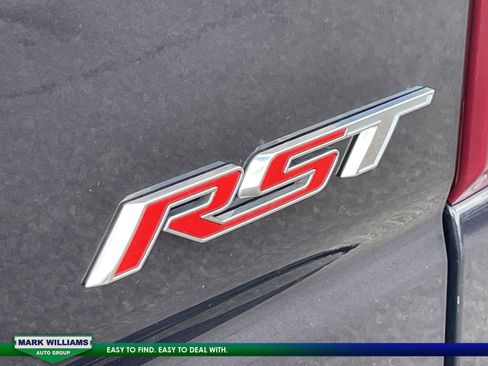 Used 2022 Chevrolet Silverado 1500 RST image 9
